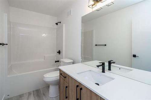 307 Victoria Ave, Winnipeg, MB 