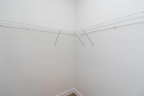 307 Victoria Ave, Winnipeg, MB 