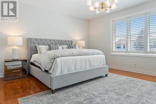 519 Hancock Way, Mississauga, ON 