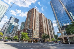 2302-633 Bay Street Toronto, ON M5G 2G4