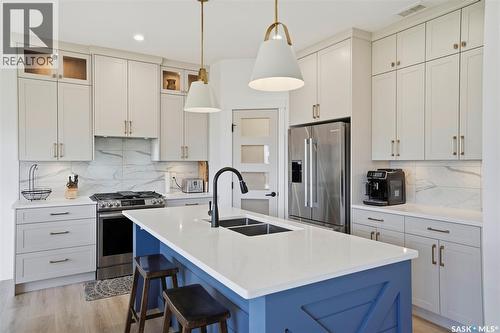 302 Chelsom Manor, Saskatoon, SK 