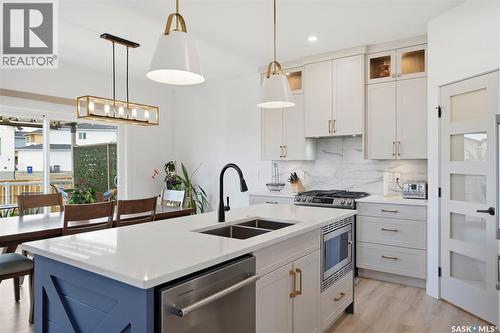 302 Chelsom Manor, Saskatoon, SK 