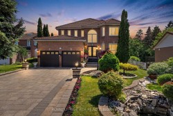 15 Clydebank Boulevard Toronto, ON M1T 3B4