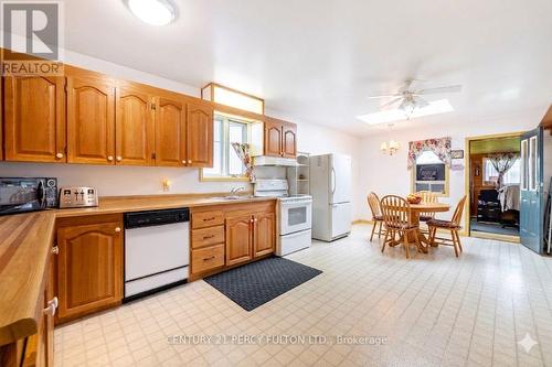 1986 Guild Road, Pickering, ON - Indoor Photo Showing Kitchen With Double Sink