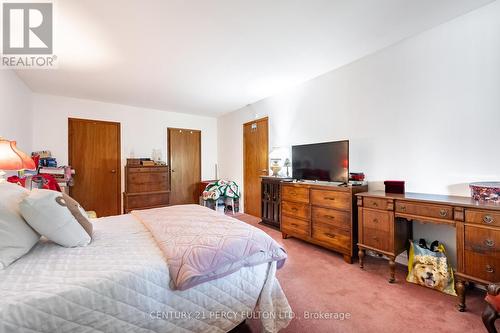 1986 Guild Road, Pickering, ON - Indoor Photo Showing Bedroom