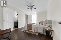 walk-in closet & 2 pc ensuite - 