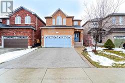 7549 DOVERWOOD DRIVE Mississauga, ON L5N 8J3