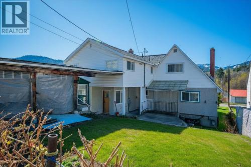 Virtually Staged - 945 Thackeray Street, Warfield, BC 