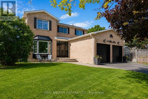 104 MOON DRIVE  Barrie, ON L4N 7G9