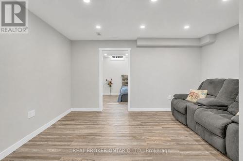 Sitting Room - 104 Moon Drive, Barrie, ON 