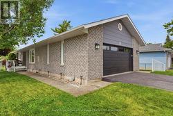 39 CEDARTREE LANE Kawartha Lakes (Bobcaygeon), ON K0M 1A0