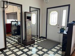 Gorgeous foyer off front patio - 