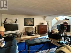 Rec-room with gas fireplace - 