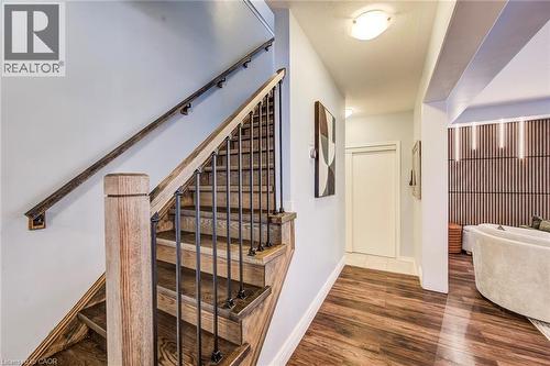 231 Falling Green Crescent, Kitchener, ON 