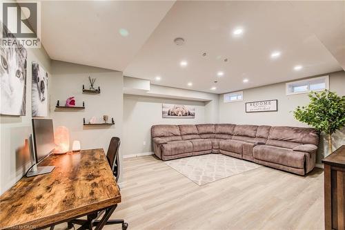 231 Falling Green Crescent, Kitchener, ON 