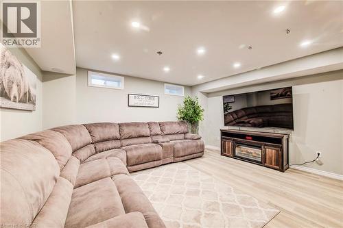 231 Falling Green Crescent, Kitchener, ON 