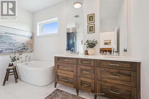 122 Ridgeview Drive, Mapleton, ON 