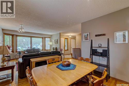 214 Par Place N, Regina, SK 