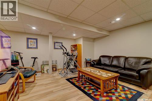 214 Par Place N, Regina, SK 