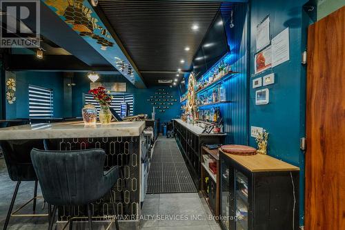 2055 Dundas Street, Mississauga, ON 