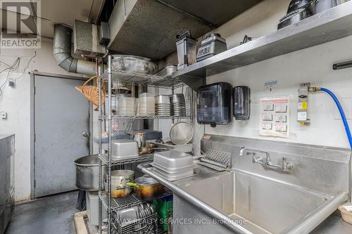 2055 Dundas Street, Mississauga, ON 