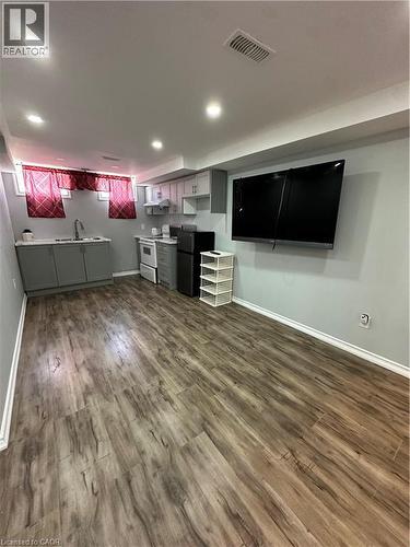 233 POWELL Road Unit# Basement , Brantford, Ontario N3T 0J3 2