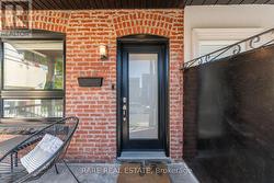 118 MACKAY AVENUE Toronto, ON M6H 2N8