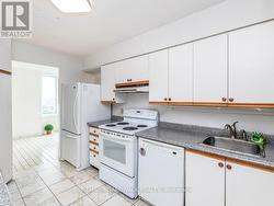 Kitchen flowing into the Solarium - 