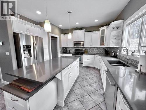 3911 Lakevale Place, Kelowna, BC 