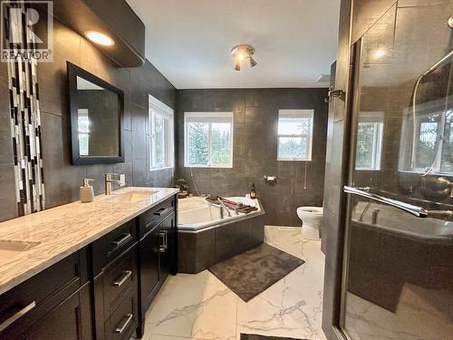 3911 Lakevale Place, Kelowna, BC 