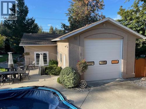 3911 Lakevale Place, Kelowna, BC 