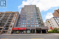 12D - 256 JARVIS STREET Toronto, ON M5B 2J4