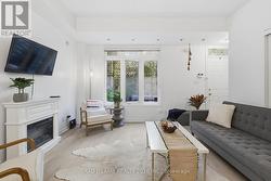29 - 80 CARR STREET Toronto, ON M5T 1B7