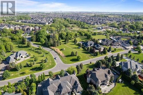 10 Richard Lovat Court, Vaughan, ON 