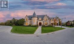 10 RICHARD LOVAT COURT Vaughan, ON L0J 1C0