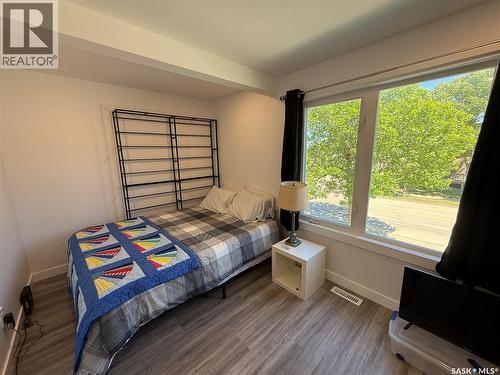 301 3Rd Street S, Weyburn, SK 