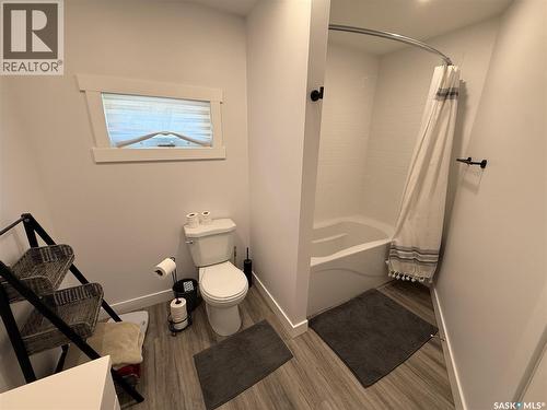 301 3Rd Street S, Weyburn, SK 