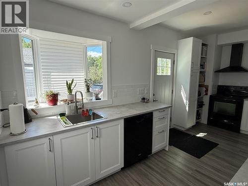 301 3Rd Street S, Weyburn, SK 