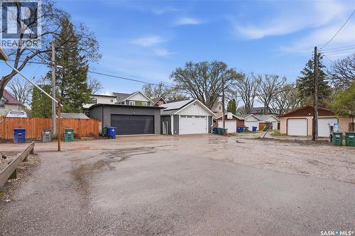 813 12Th Street E, Saskatoon, SK 