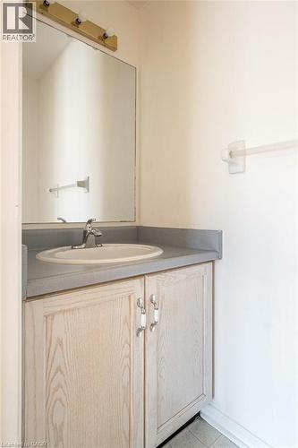266 Limeridge Road E Unit# 10, Hamilton, ON - Indoor Photo Showing Bathroom