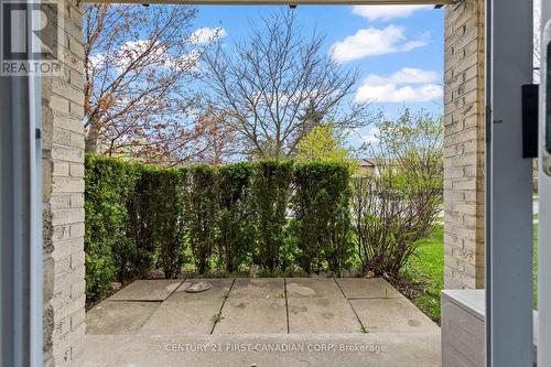 109 - 729 Deveron Crescent, London South (South T), ON - Outdoor