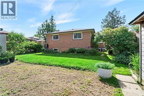 Back yard with space for garden - 1083 Melton Drive, Mississauga, ON 