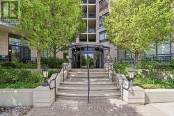 307 - 16 DALLIMORE CIRCLE  Toronto (Banbury-Don Mills), ON M3C 4C4