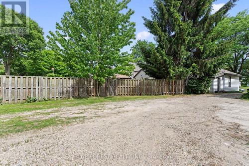 Parking for 2-3 vehicles - 832 Queens Avenue, London East (East G), ON 