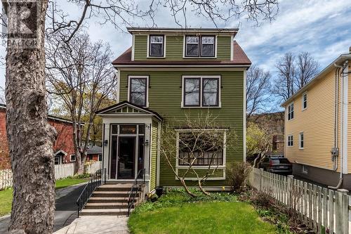 29 Topsail Road  St. John's, NL A1E 2A6