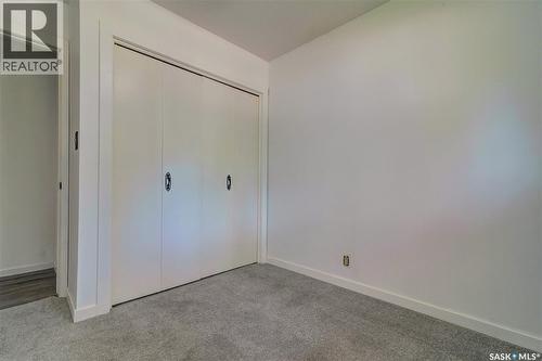 2314 Dewdney Avenue E, Regina, SK 