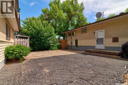 2314 Dewdney Avenue E, Regina, SK 