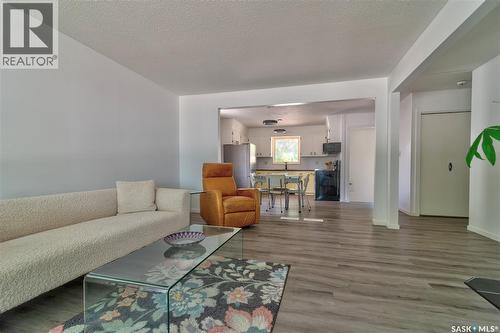 2314 Dewdney Avenue E, Regina, SK 