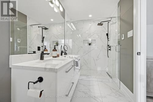 Ensuite Bathroom - 559 Mutual Street, Ottawa, ON 