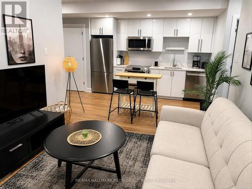 Basement living room/kitchen - 559 Mutual Street, Ottawa, ON 